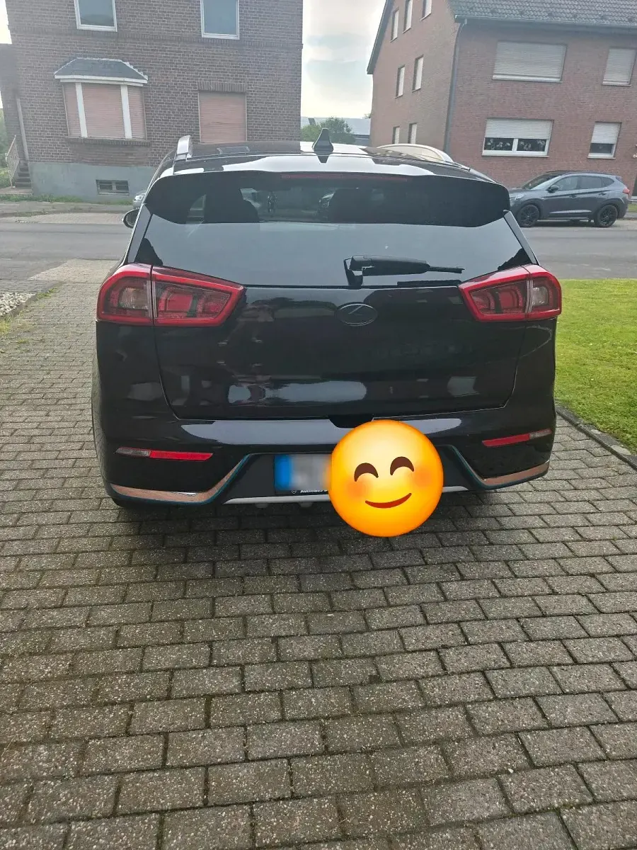 Gebraucht Kia Niro 141 PS (103 kW) 2017 Schwarz SUV