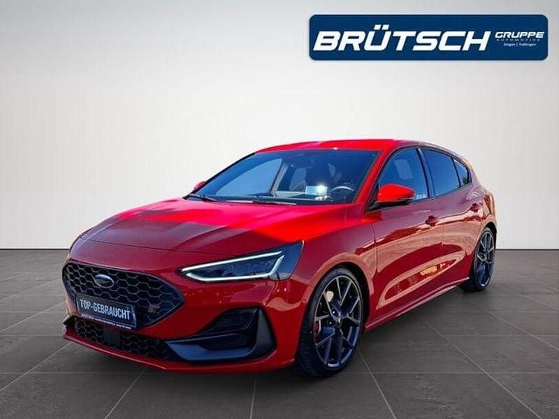 Racerot Gebraucht 2024 Ford Focus ST Limousine | 33.980 € (Fairer Preis) - Bild 1/4