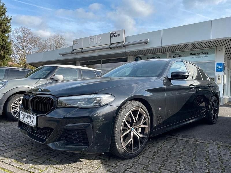 Schwarz Gebraucht 2021 BMW 530 M Sport Limousine | 38.850 € (Guter Preis) - Bild 1/4