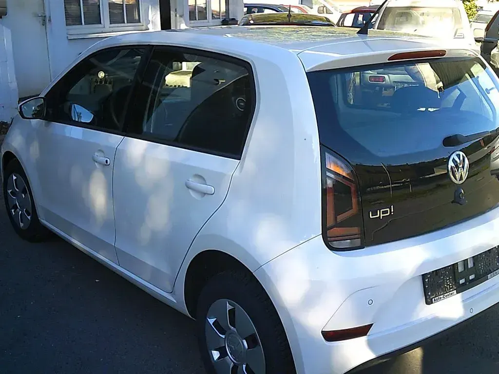 Second-hand VW up! move up! 60 CP (44 kW) 2017 Alb Hatchback