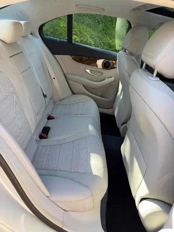 Gebraucht Mercedes C220 170 PS (125 kW) 2015 Silber Limousine
