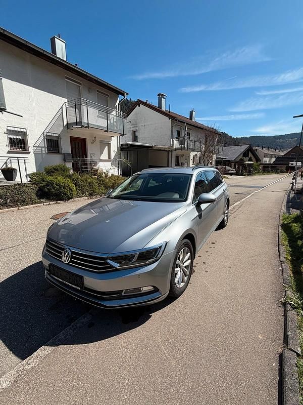 Second-hand VW Passat 190 CP (139 kW) 2019 Argintiu Break