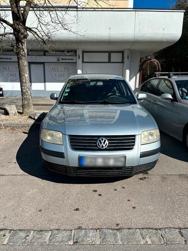 Gebraucht VW Passat 116 PS (85 kW) 2001 Silber Limousine