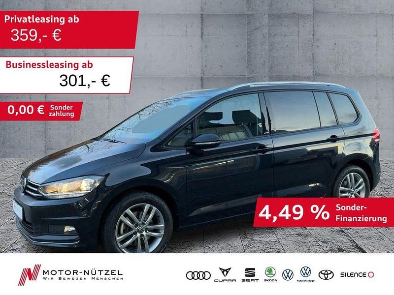 Deep black perleffekt Gebraucht 2022 VW Touran Comfortline Van / Kleinbus | 26.230 € (Fairer Preis) - Bild 1/4