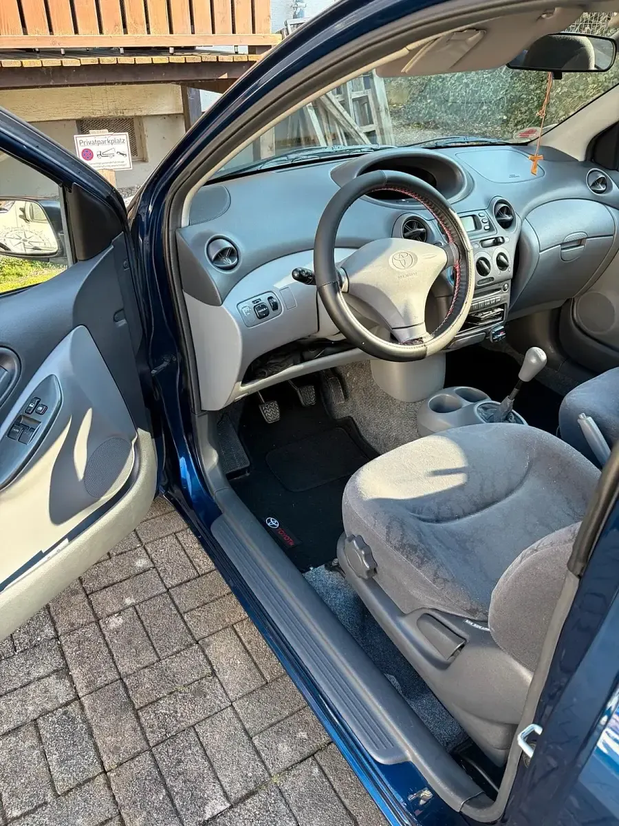 Gebraucht Toyota Yaris 86 PS (63 kW) 2002 Kleinwagen
