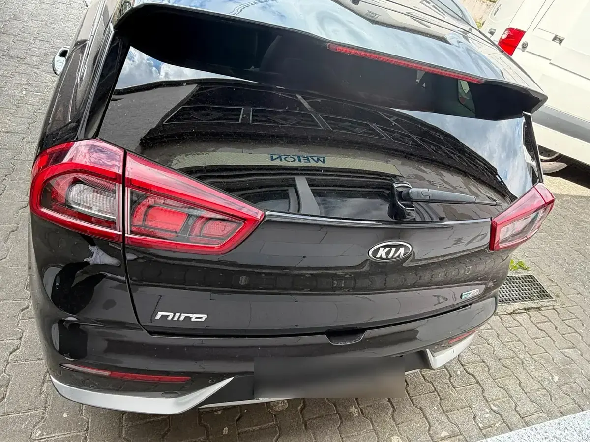 Gebraucht Kia Niro 105 PS (77 kW) 2019 Grau SUV