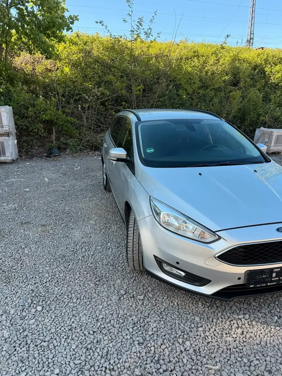 Gebraucht Ford Focus 125 PS (91 kW) 2015 Silber Kombi