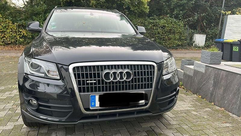 Schwarz Gebraucht 2011 Audi Q5 SUV | 11.990 € (Fairer Preis) - Bild 1/4
