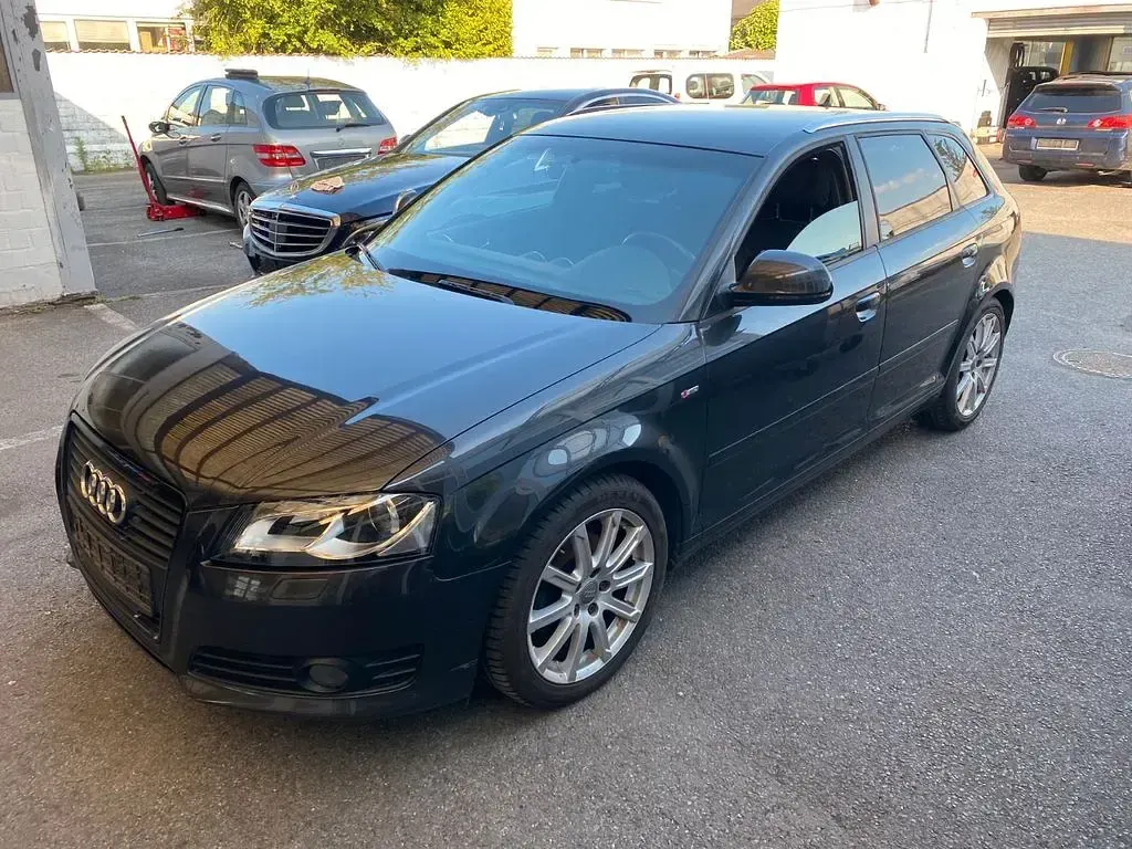 Gebraucht Audi A3 S-Line 125 PS (91 kW) 2009 Grau Kleinwagen