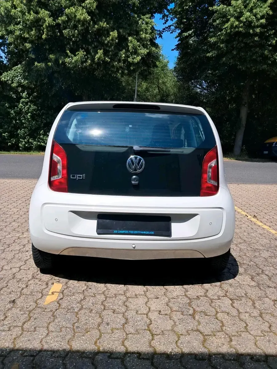 Gebraucht VW up! 60 PS (44 kW) 2014 Weiß Kleinwagen