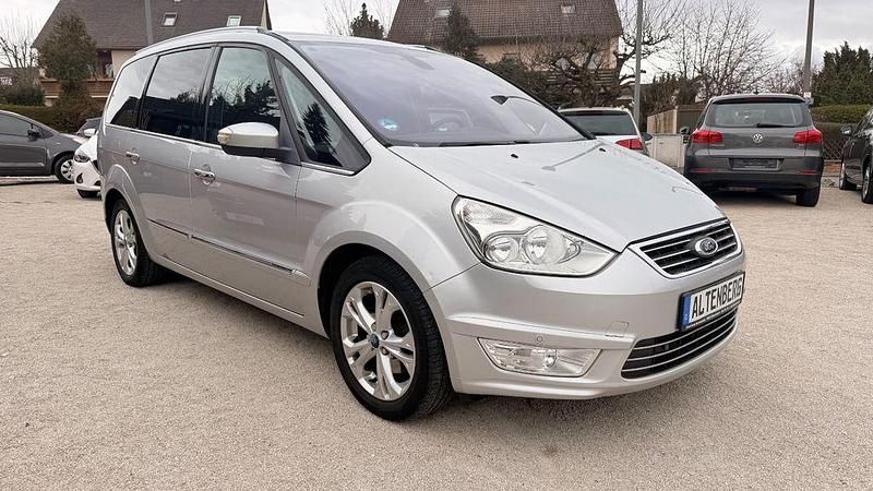 Gebraucht Ford Galaxy Titanium 140 PS (102 kW) 2012 Silber Van / Kleinbus