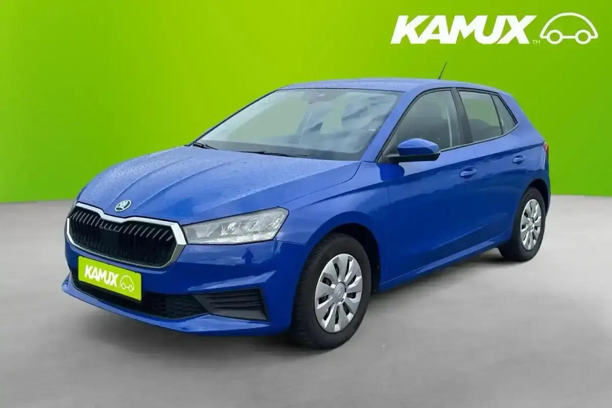Second-hand Skoda Fabia 65 CP (47 kW) 2022 Albastru Hatchback