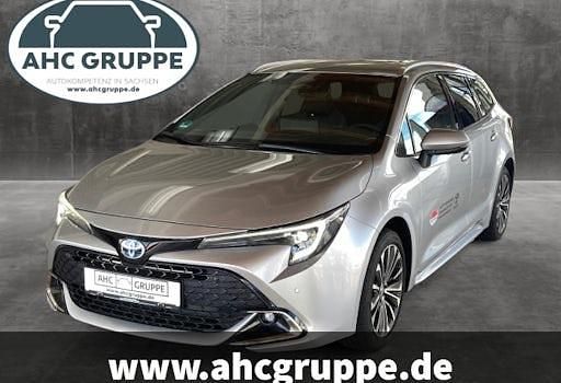 Neu Toyota Corolla 196 PS (144 kW) 2025 Silber Kombi