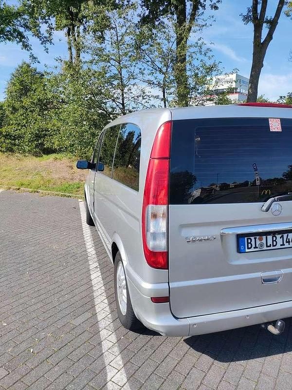 Gebraucht Mercedes Viano 150 PS (110 kW) 2005 Silber Van / Kleinbus