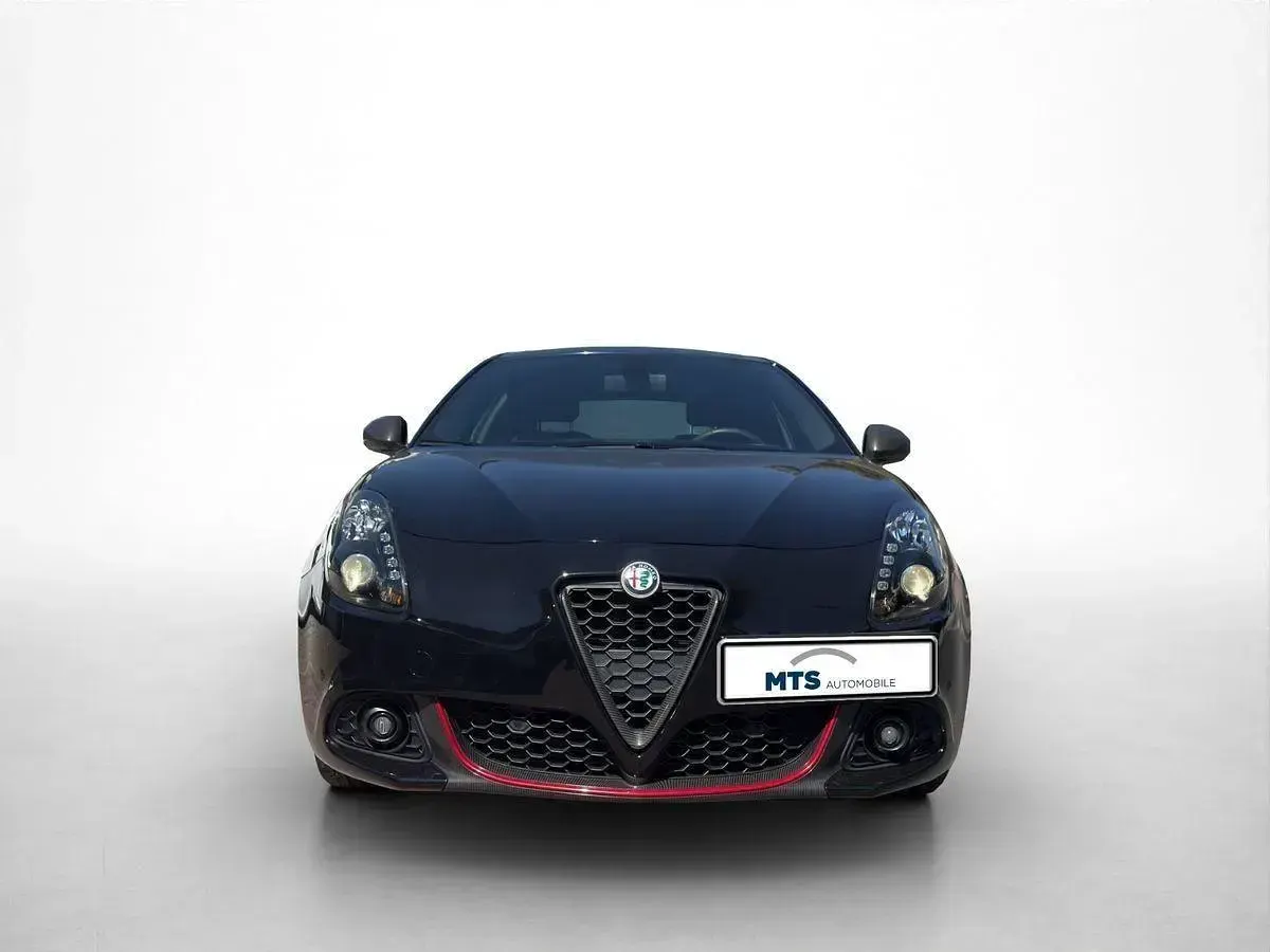 Gebraucht Alfa Romeo Giulietta 150 PS (110 kW) 2018 Schwarz Kleinwagen