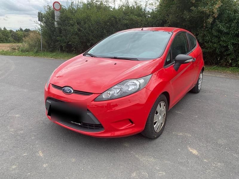 Rot Gebraucht 2010 Ford Fiesta Kleinwagen | 1.000 € (Superpreis) - Bild 1/4