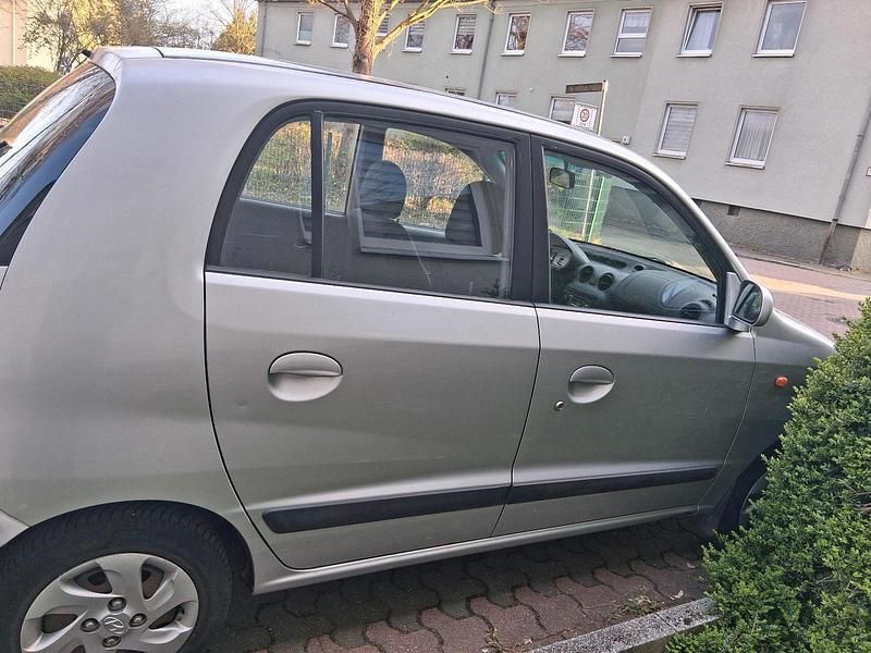 Gebraucht Hyundai Atos 58 PS (42 kW) 2004 Silber Kleinwagen