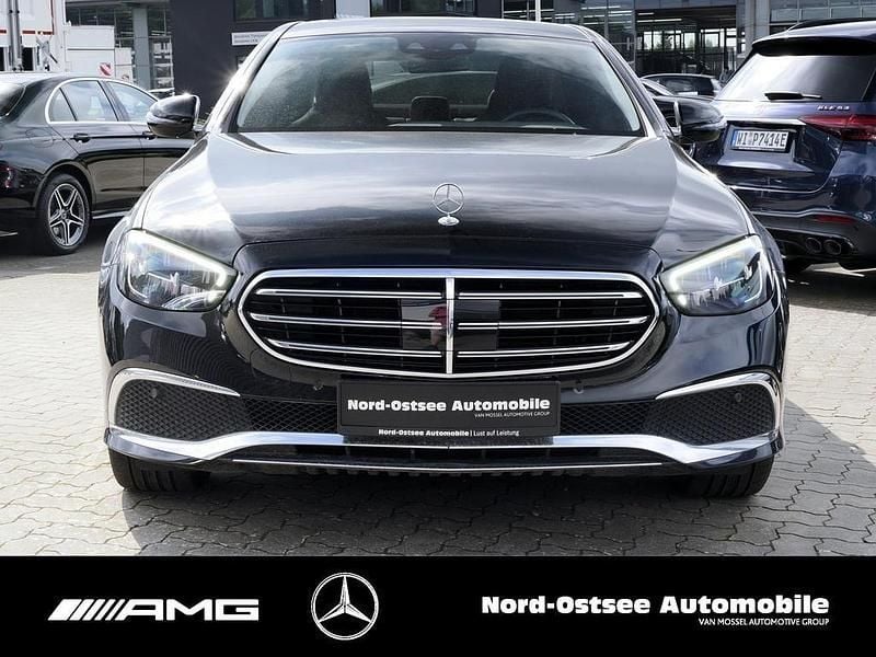 Gebraucht Mercedes E300 Exclusive 194 PS (142 kW) 2022 Metalliclack obsidianschwarz Limousine