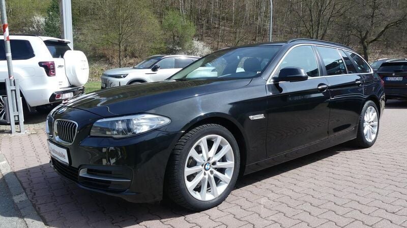 Schwarz Gebraucht 2015 BMW 520 Limousine | 18.990 € (Fairer Preis) - Bild 1/4