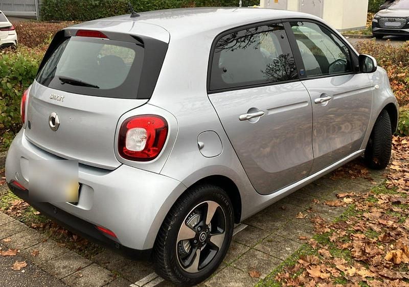 Gebraucht Smart ForFour Electric Drive 48 kW (66 PS) 2021 Silber SUV