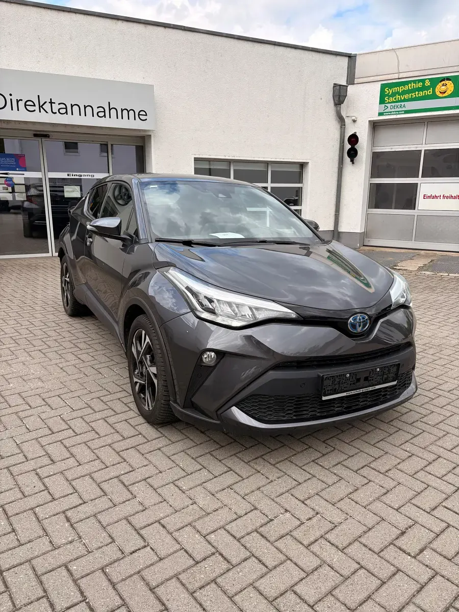 Gebraucht Toyota C-HR Team 184 PS (135 kW) 2022 Grau SUV