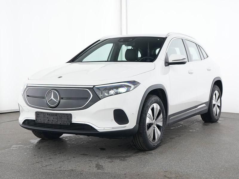 Weiß Gebraucht 2023 Mercedes EQA300 Progressive SUV | 28.770 € (Fairer Preis) - Bild 1/4