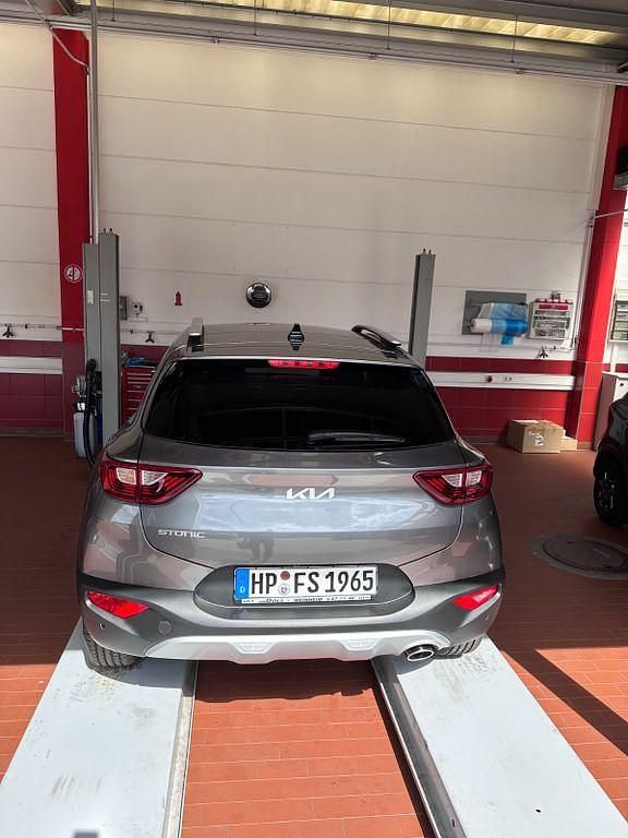 Gebraucht Kia Stonic 101 PS (74 kW) 2025 Grau SUV