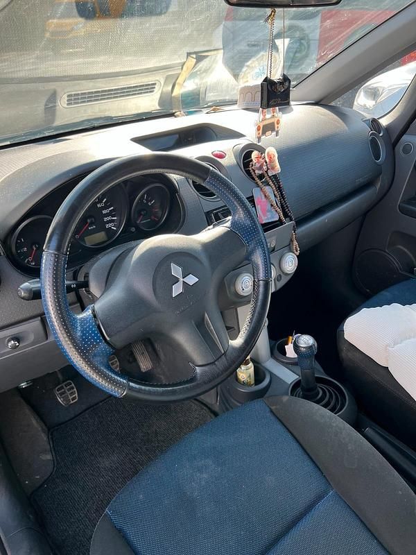 Gebraucht Mitsubishi Colt Motion 95 PS (69 kW) 2008 Schwarz Van / Kleinbus