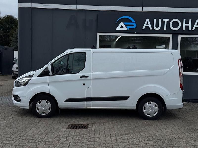 Gebraucht Ford Transit Custom 131 PS (96 kW) 2021 Weiß Van / Kleinbus