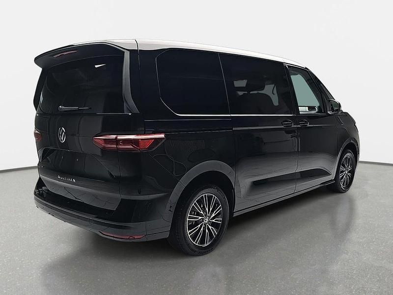 Neu VW Multivan Life 150 PS (110 kW) 2026 Schwarz Van