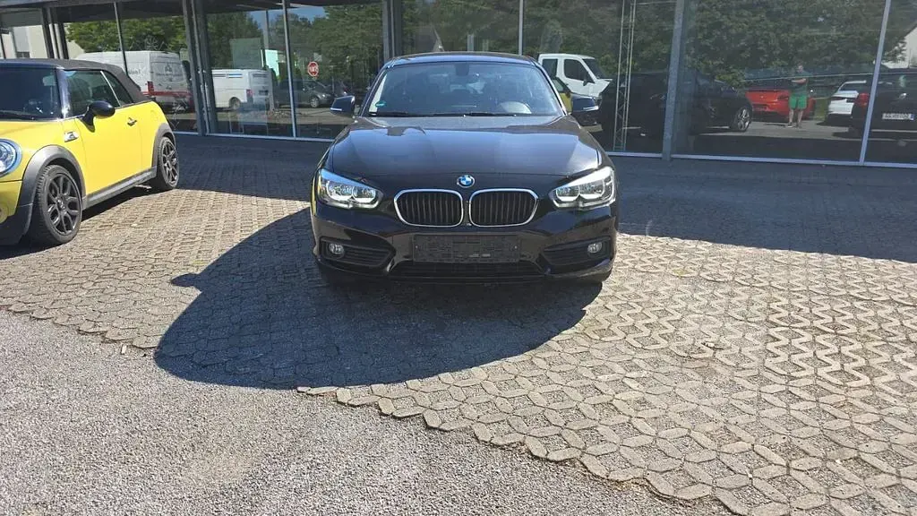 Gebraucht BMW 116 M Sport 109 PS (80 kW) 2017 Schwarz ii/bonnet fluid black Kleinwagen