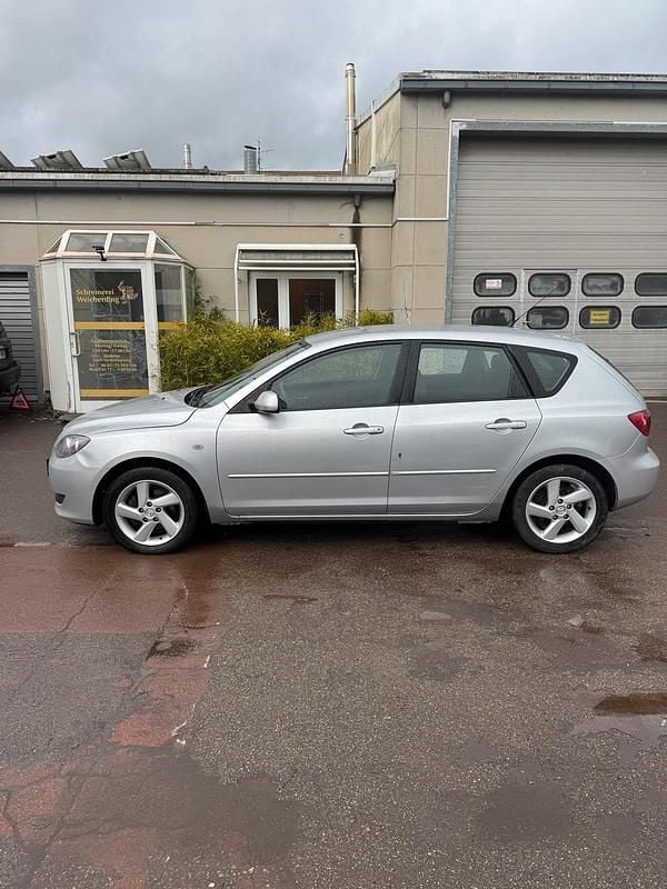 Usata Mazda 3 Active 105 CV (77 kW) 2005 Argento Berlina