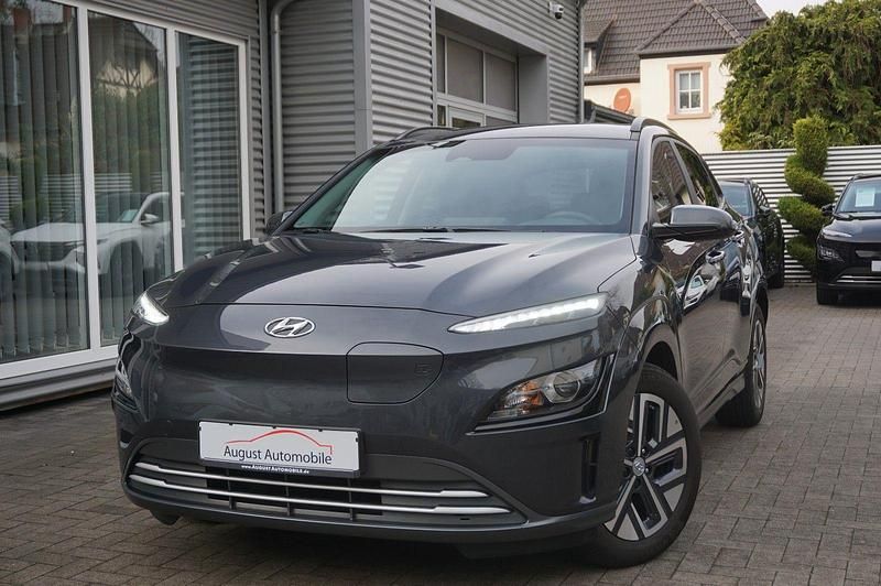 Grau Gebraucht 2022 Hyundai Kona SUV | 16.420 € (Guter Preis) - Bild 1/3