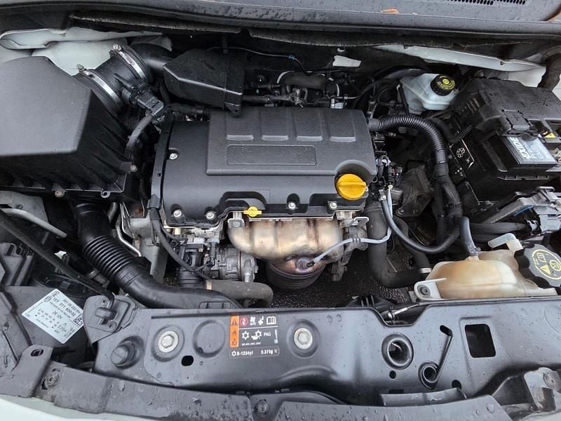 Gebraucht Opel Corsa 70 PS (51 kW) 2018 Weiß Kleinwagen