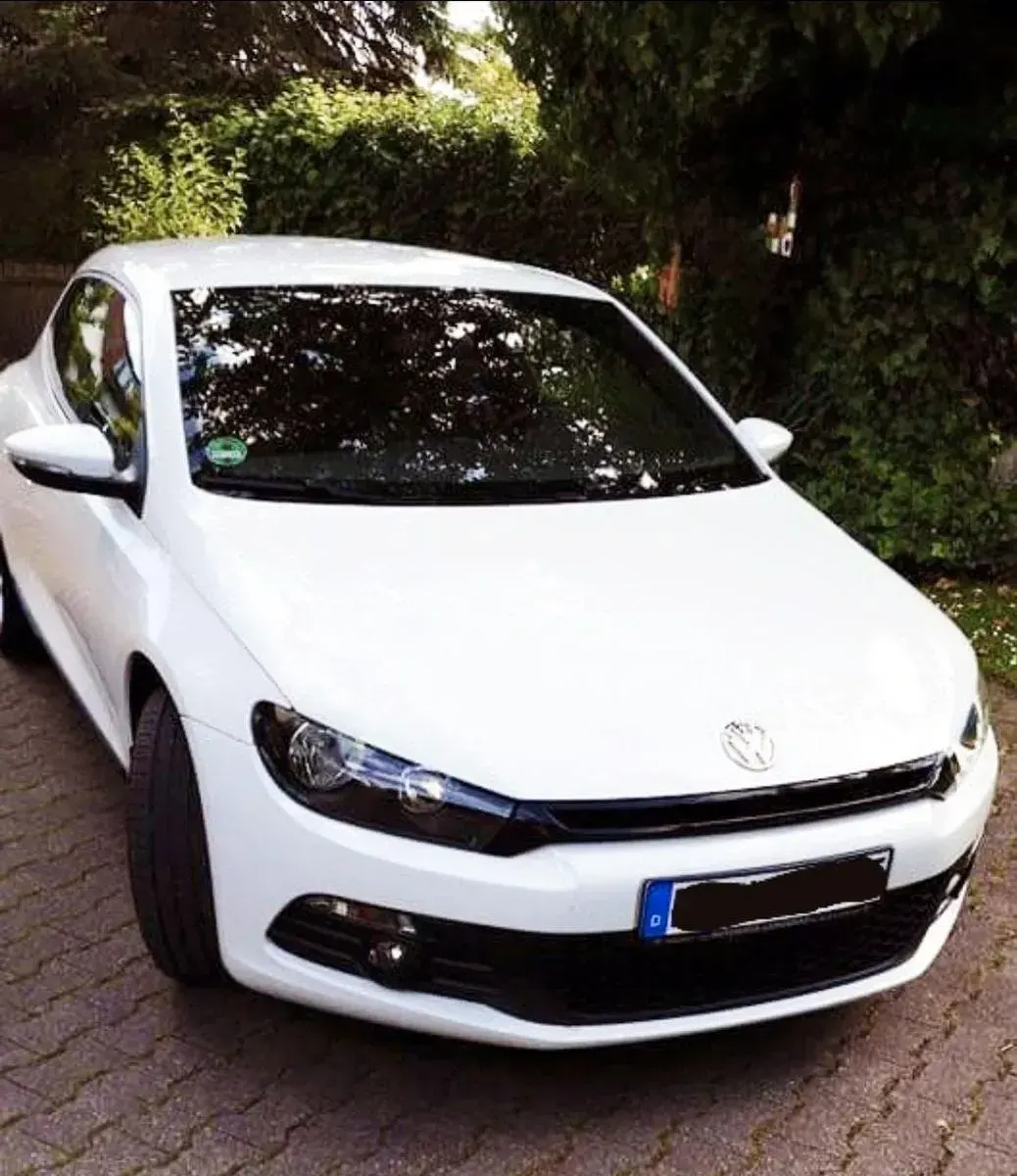 Gebraucht VW Scirocco 122 PS (89 kW) 2009 Weiß Coupé