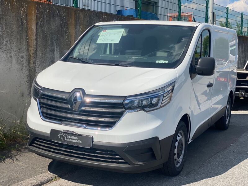 Weiß Gebraucht 2023 Renault Trafic Komfort Van | 29.490 € (Fairer Preis) - Bild 1/4