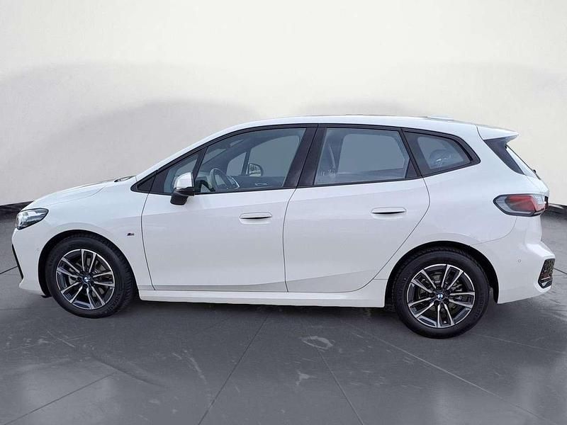 Gebraucht BMW 218 M Sport 136 PS (100 kW) 2024 Alpinweiss 3 Van / Kleinbus