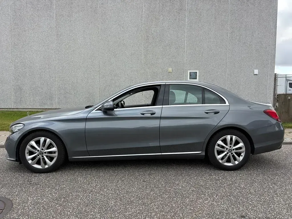 Gebraucht Mercedes C200 184 PS (135 kW) 2019 Grau Limousine