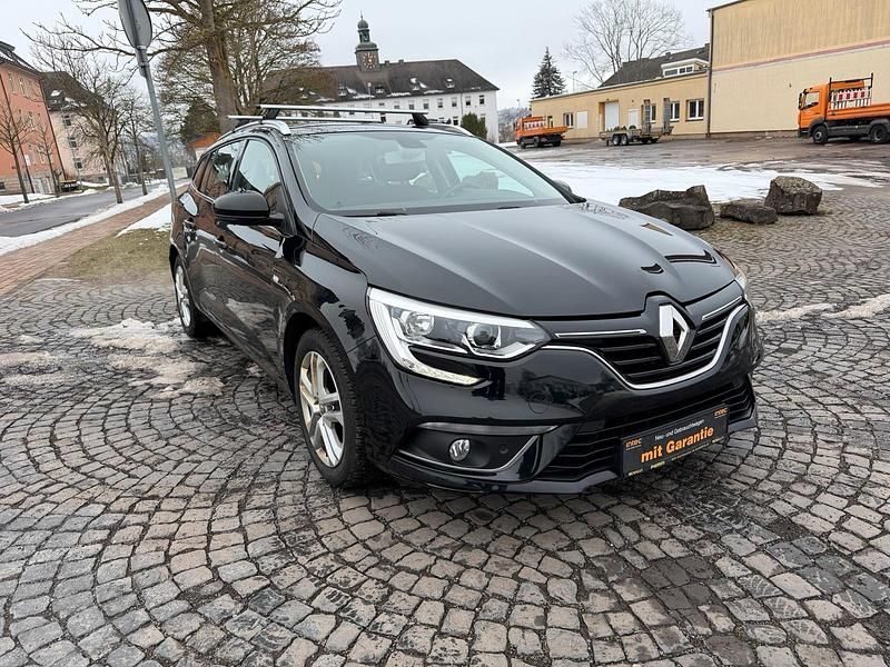 Gebraucht Renault Mégane GrandTour 132 PS (97 kW) 2017 Schwarz Kombi