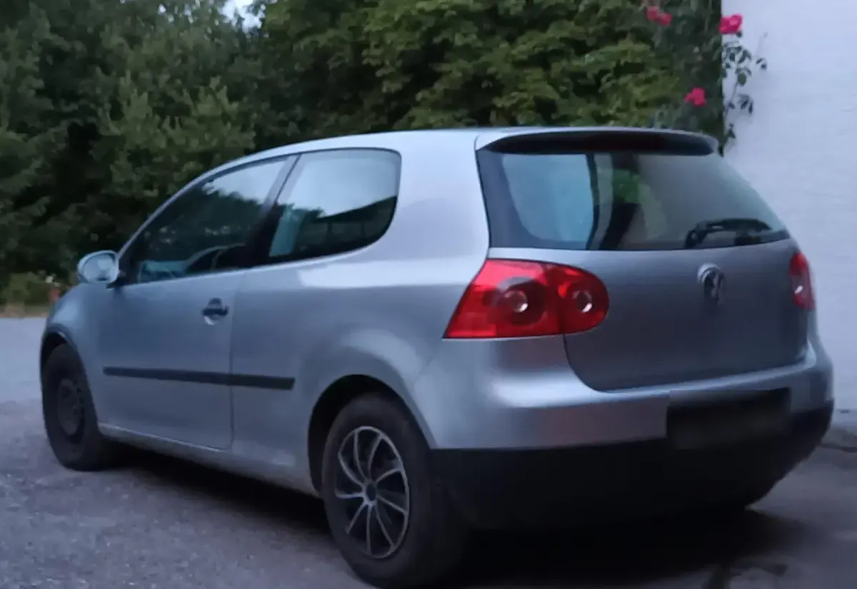 Gebraucht VW Golf IV 116 PS (85 kW) 2004 Silber Limousine