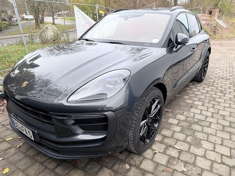 Schwarz Gebraucht 2022 Porsche Macan SUV | 53.500 € (Superpreis) - Bild 1/4