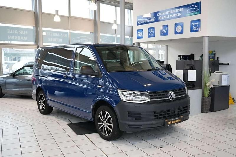 Gebraucht VW Transporter 204 PS (150 kW) 2018 Deep ocean blue Van