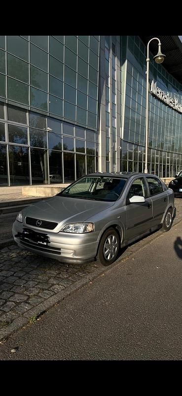 Gebraucht Opel Astra 75 PS (55 kW) 1999 Silber Kleinwagen
