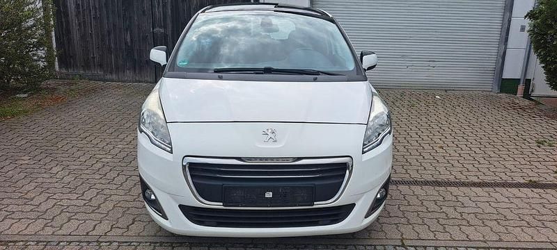 Weiß Gebraucht 2014 Peugeot 5008 Allure Van / Kleinbus | 6.150 € (Fairer Preis) - Bild 1/4