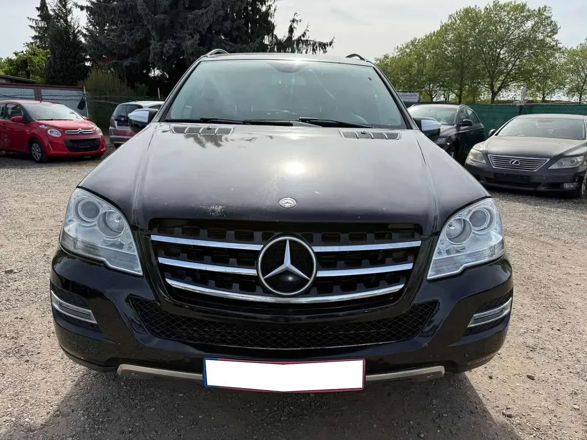 Gebraucht Mercedes ML350 224 PS (164 kW) 2009 Schwarz SUV