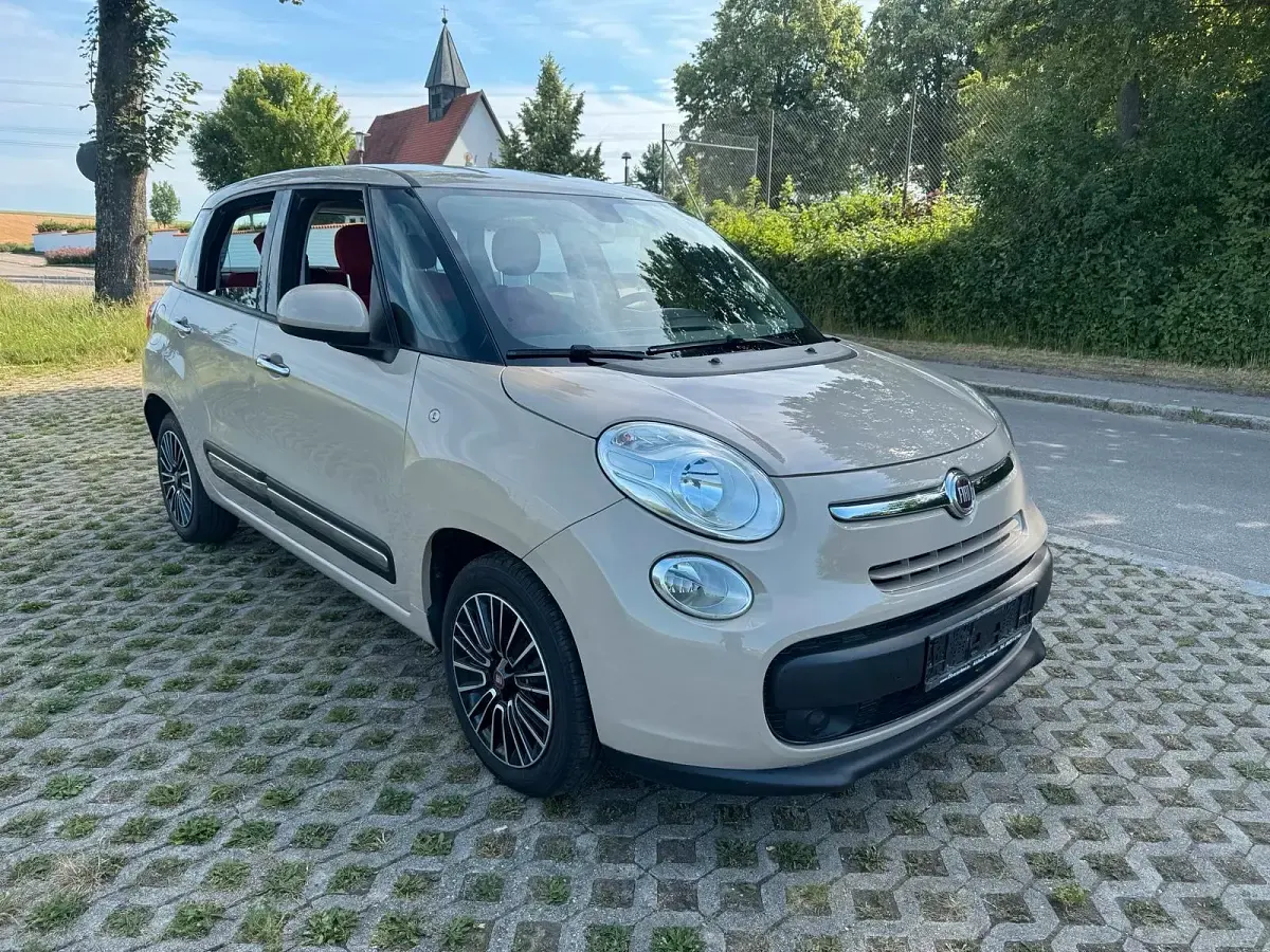 Gebraucht Fiat 500L 95 PS (69 kW) 2014 Braun Van / Kleinbus