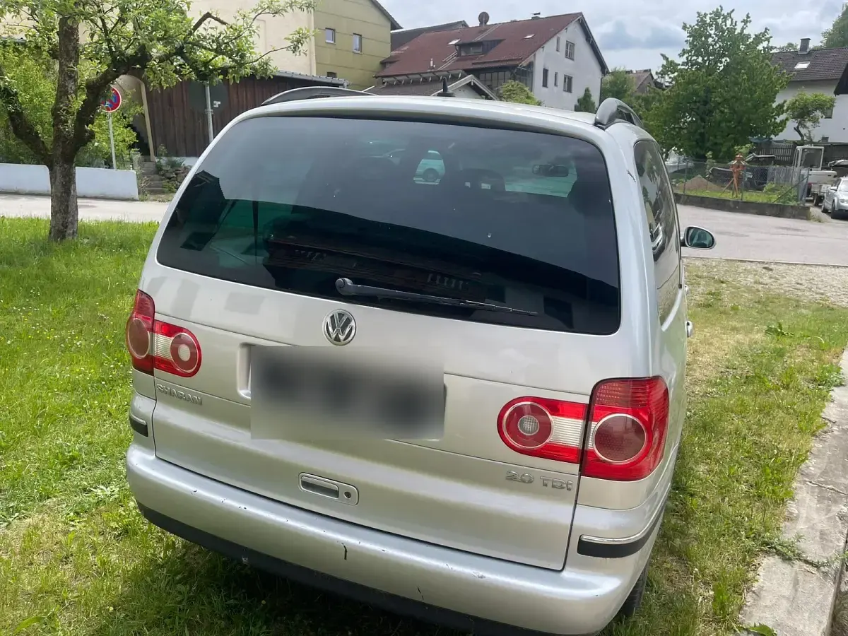 Gebraucht VW Sharan Highline 140 PS (102 kW) 2007 Silber Van / Kleinbus