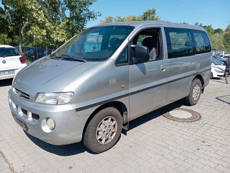 Gebraucht 2000 Hyundai H-1 Van / Kleinbus | 1.900 € - Bild 1/4
