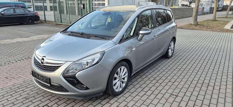 Gebraucht Opel Zafira Tourer Active 165 PS (121 kW) 2013 Silbersee/perl silber (m2) Van / Kleinbus
