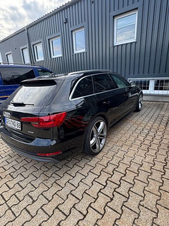 Gebraucht Audi A4 Design 190 PS (139 kW) 2016 Schwarz Kombi